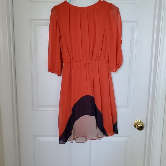 Dress - Picture 3 of 3